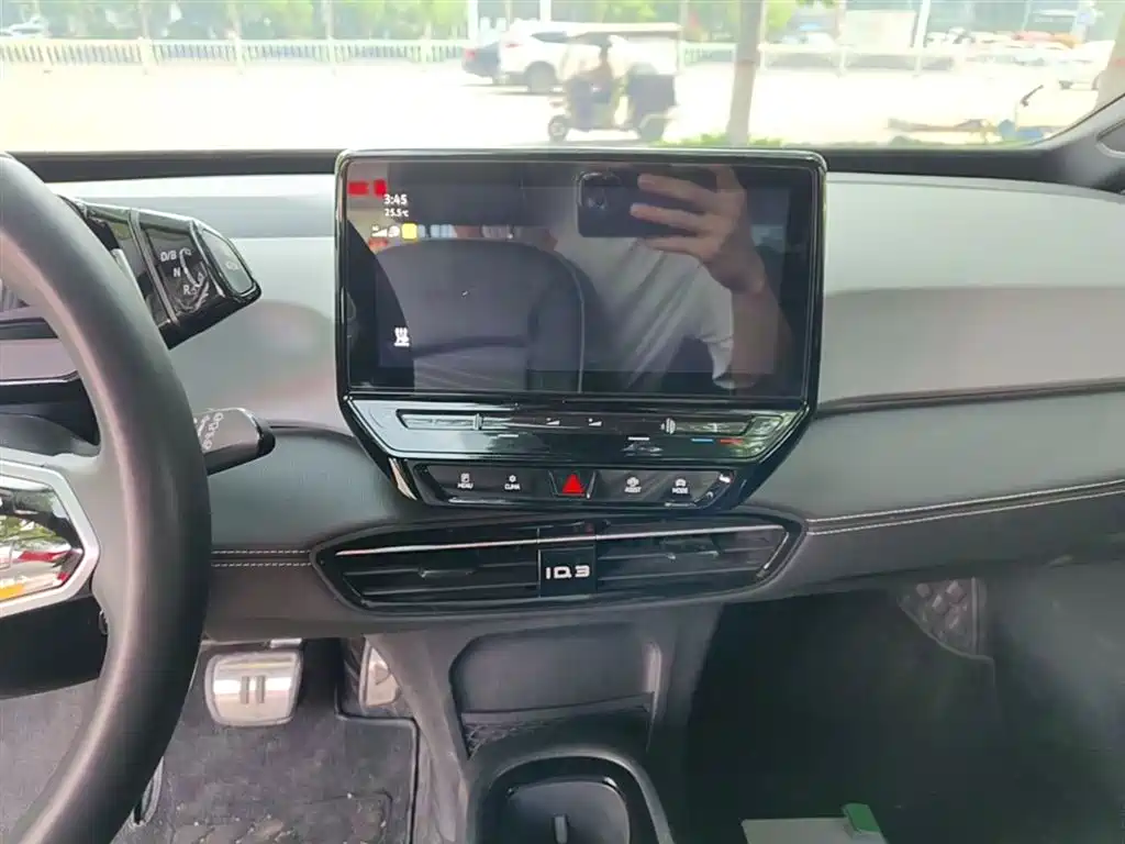 Volkswagen ID.3 2023 Upgraded Pure Intelligence Edition фото 13