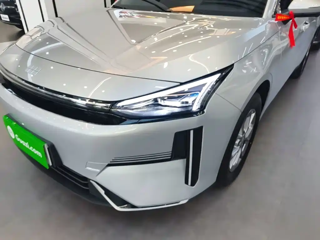 Geely Galaxy Galaxy L6 2025 2025 EM-i 60km Explorer Edition