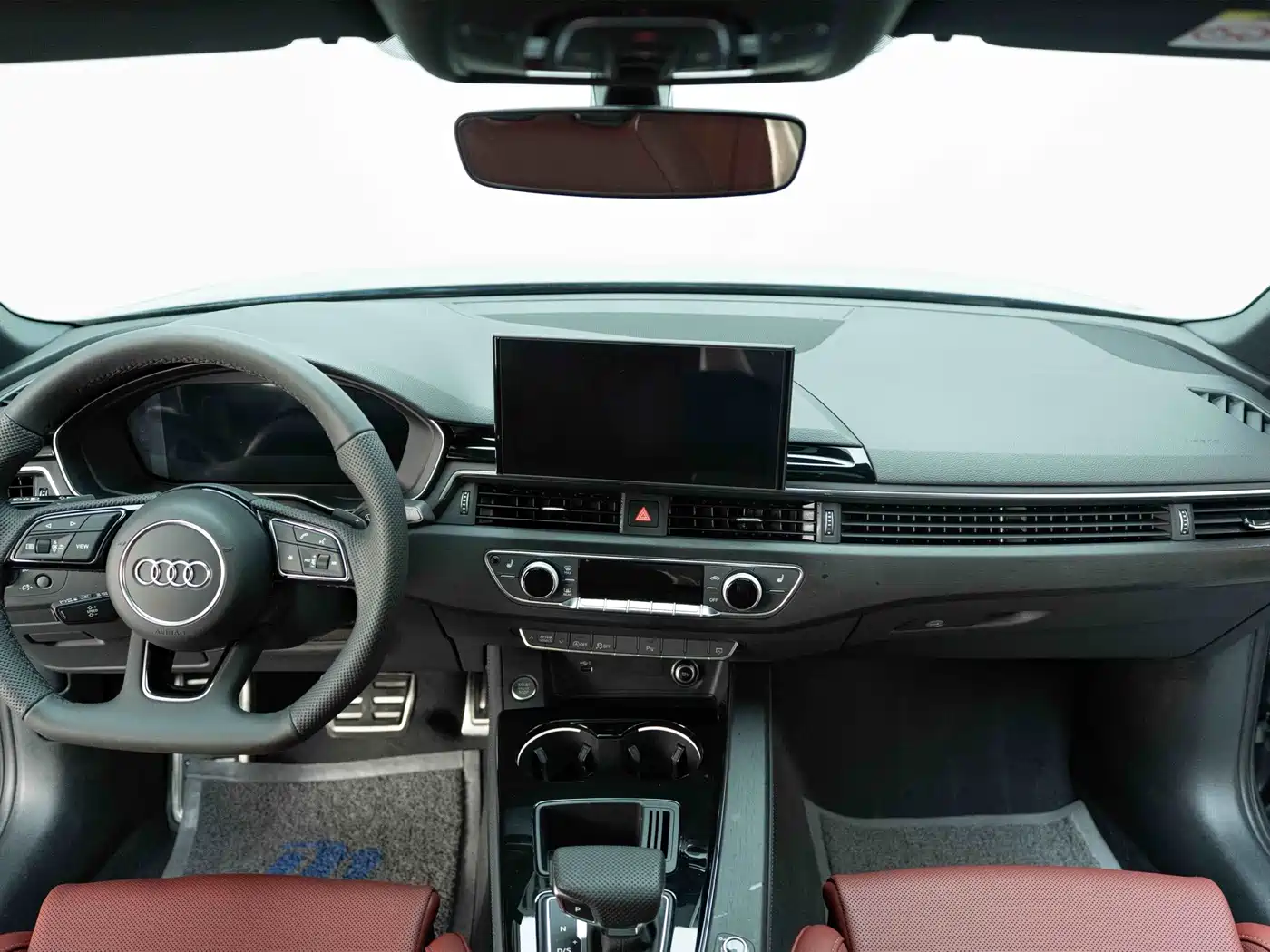 Audi A4L 2025 2024 40 TFSI Luxury Dynamic