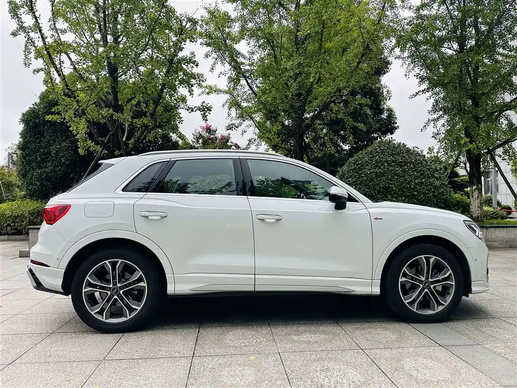 Audi Q3 2024 2024 40 TFSI Fashion Sport