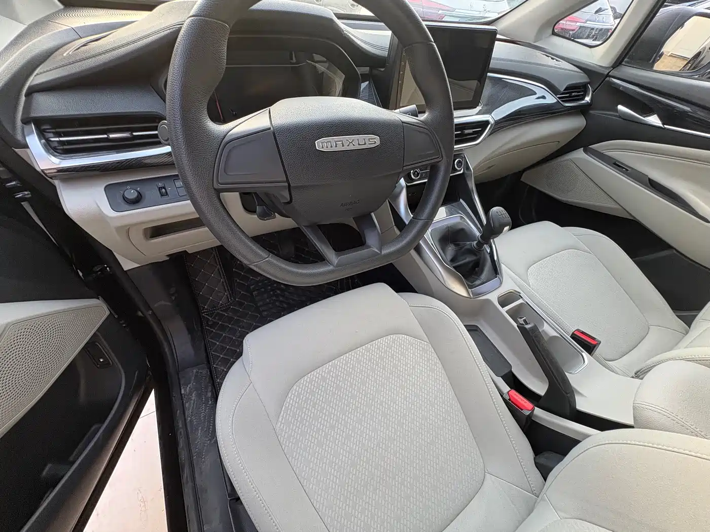 SAIC Maxus Maxus G50 2023 2023 Model 1.5T Manual Joyride A