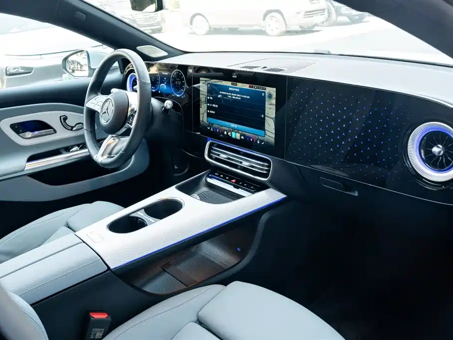 Mercedes-Benz CLA New Energy 2025 300L Dynamic Version фото 7