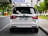 Фото 18 - Infiniti QX80