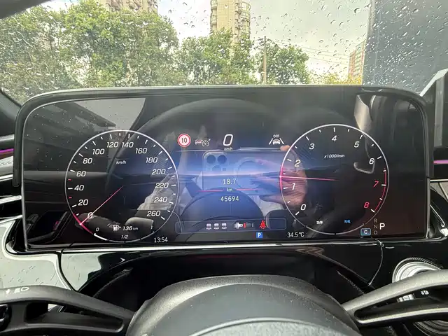 Mercedes-Benz E-Class 2025 E 300 L Luxury — фото 5