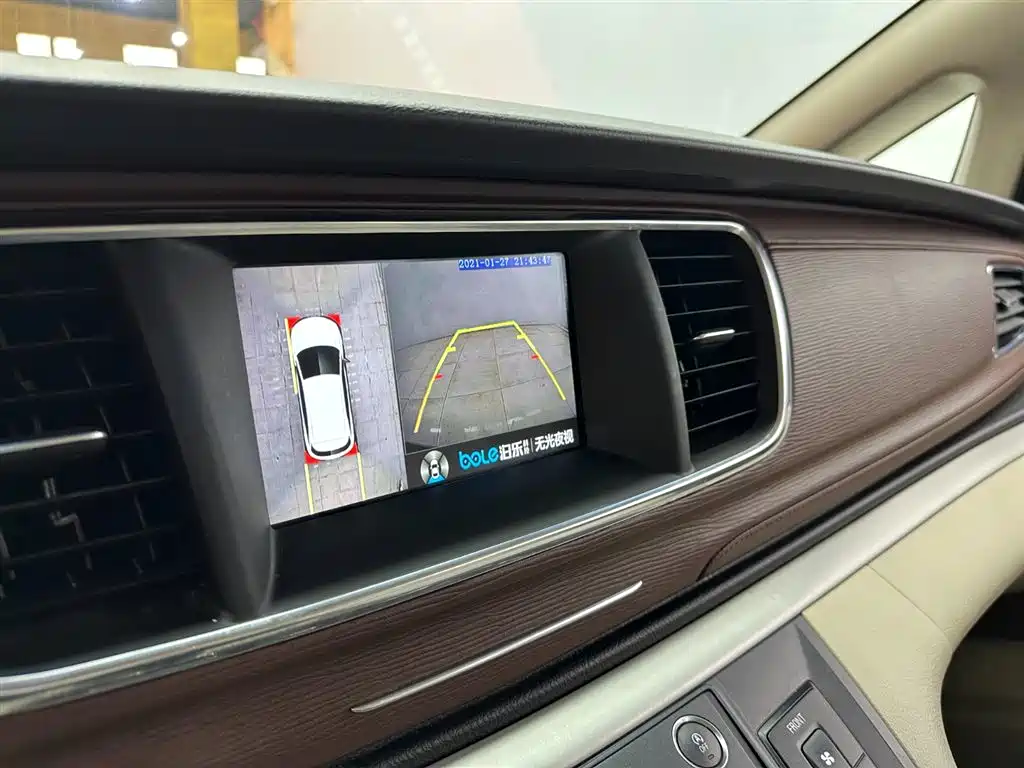 Buick GL8 2018 28T Comfort China VI фото 10