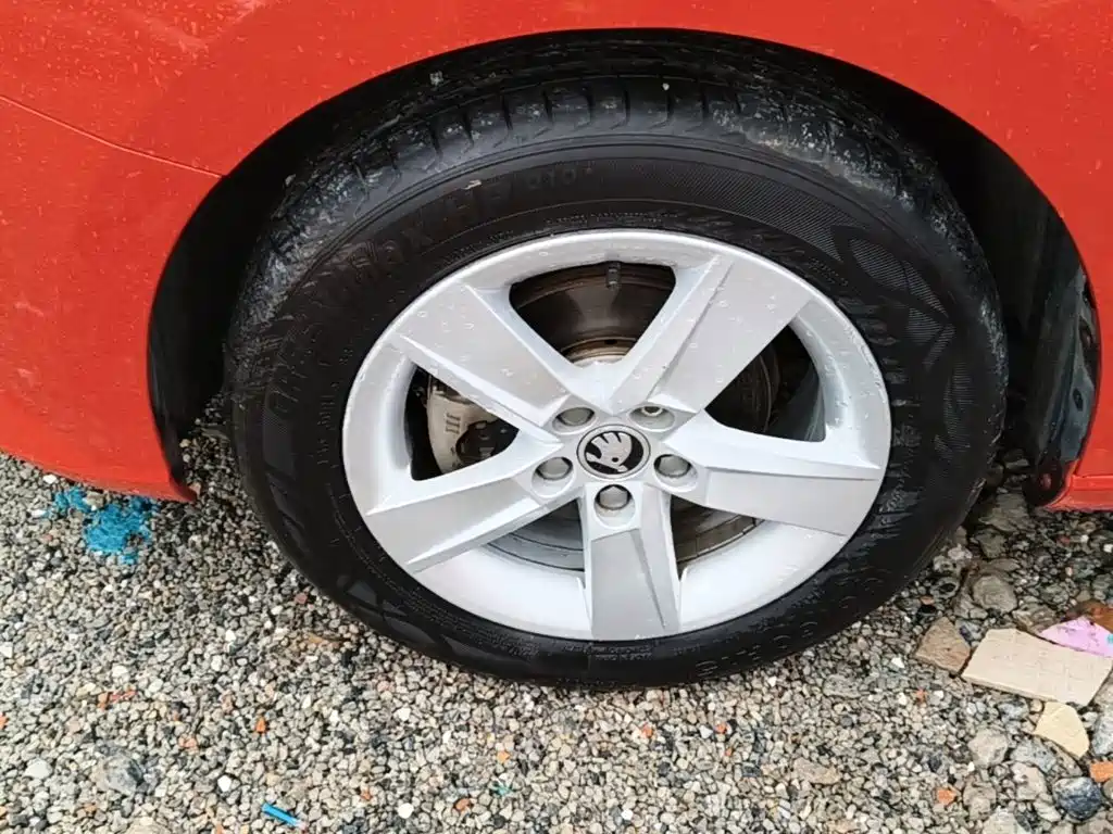 صورة 23 - Škoda Fabia