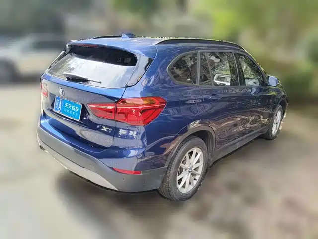 BMW X1 2019 sDrive18Li Fashion Model — фото 5