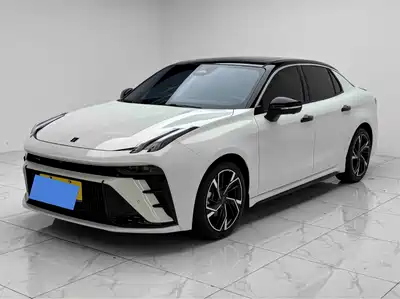 Lynk & Co 03