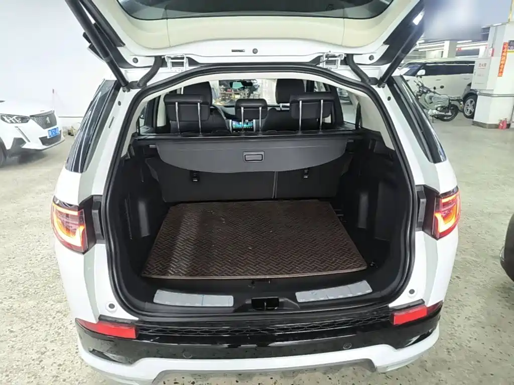 LAND ROVER DISCOVER SPORTS