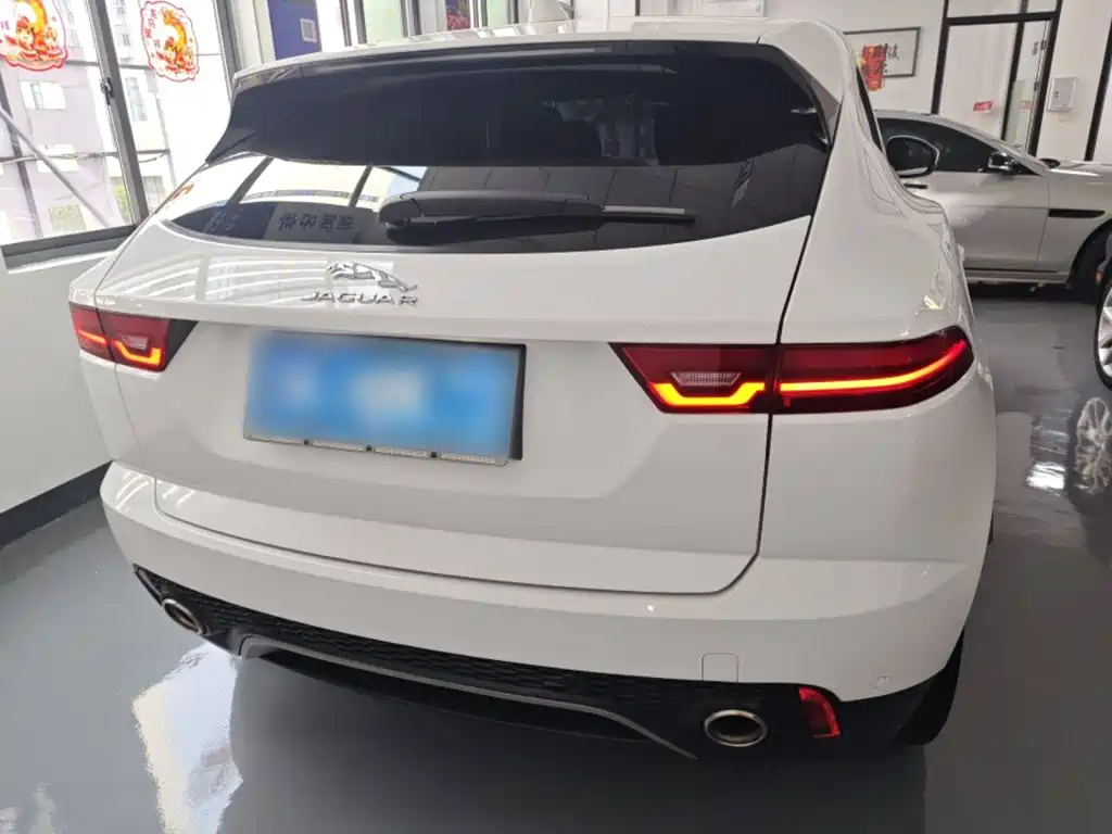 JAGUAR E-PACE