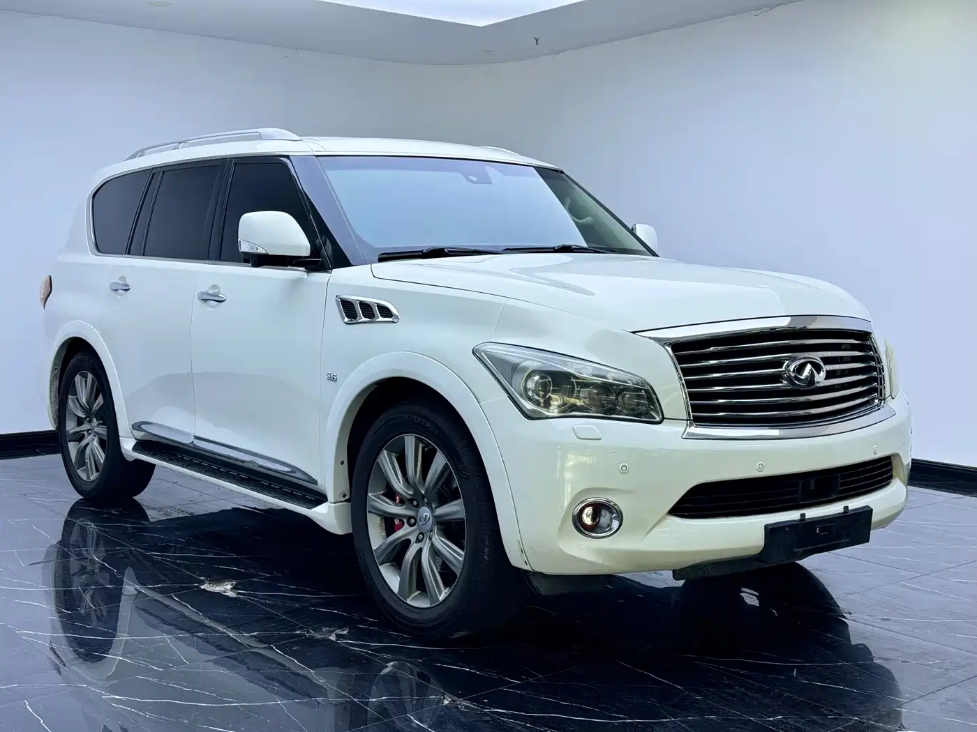 Infiniti QX80 2014 2013 5.6L 4WD