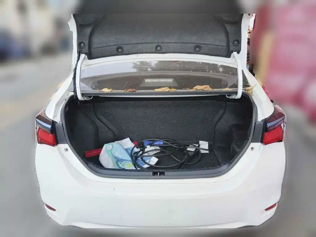 Toyota Corolla Twin Engine E+ 2022 2019 1.8L E-CVT Leading Edition