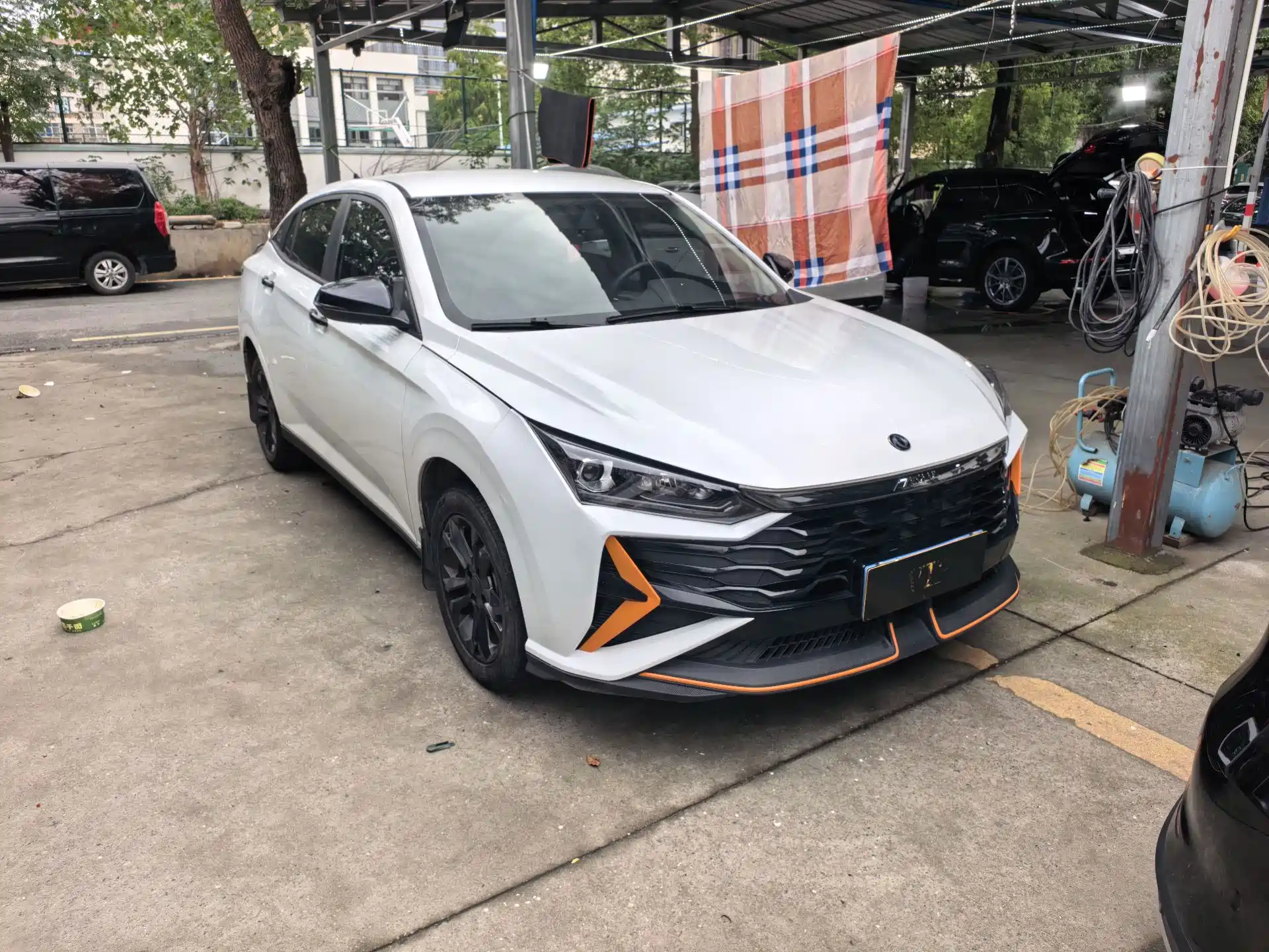 Photo 3 - Dongfeng Aeolus Yixuan