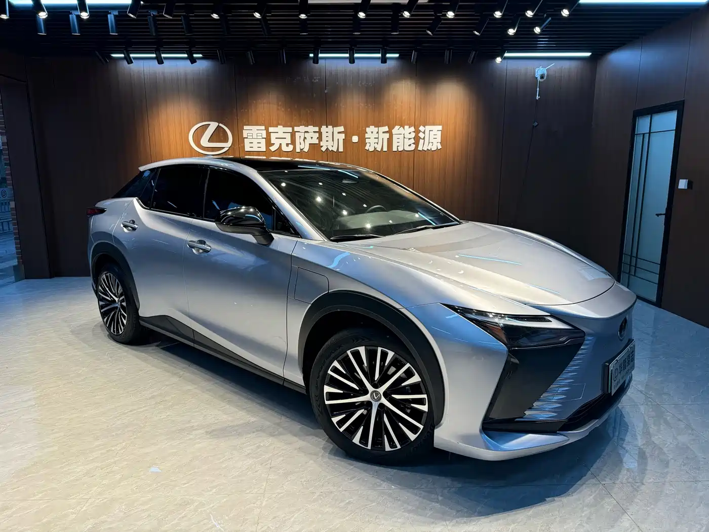 Lexus RZ 2023 2023 450e 4WD Deluxe