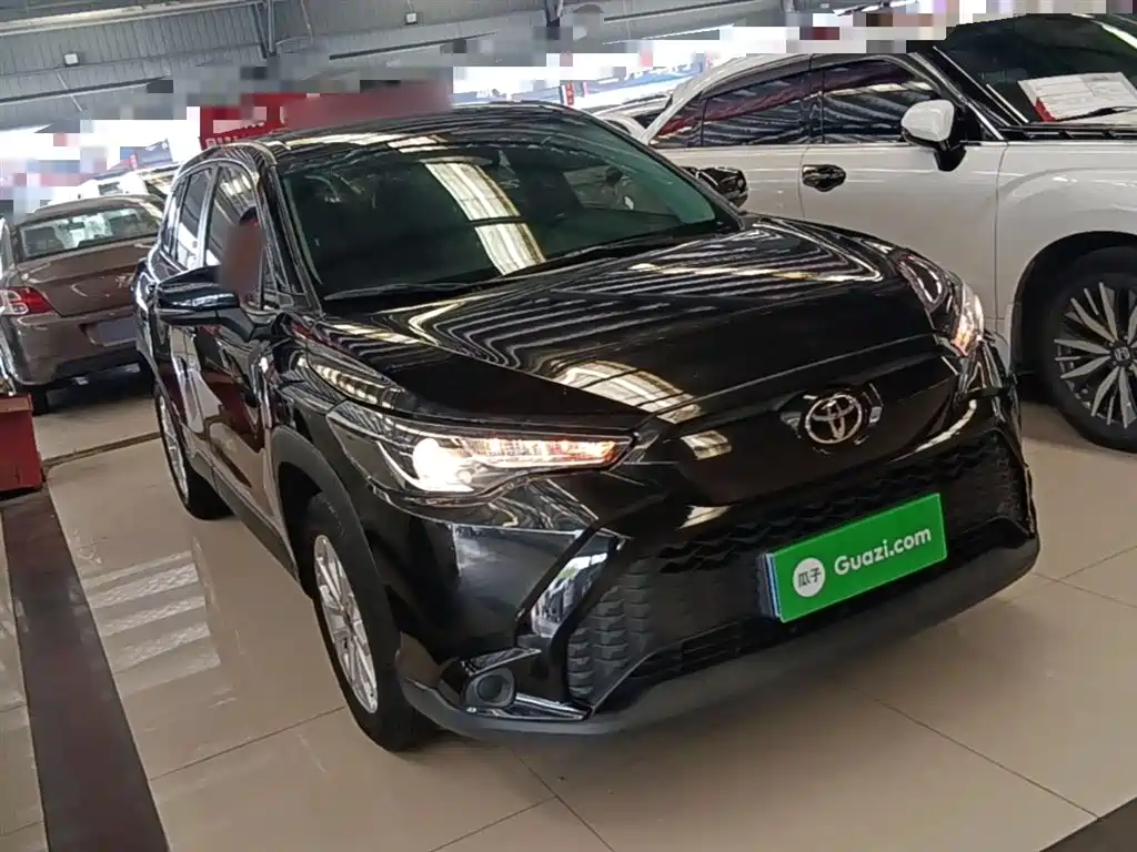 Toyota Frontlander 2023 2.0L CVT Leading Edition фото 4