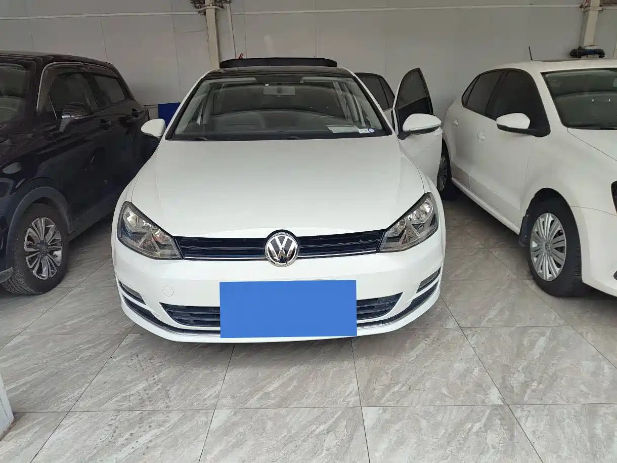 Volkswagen Golf 2015 1.4TSI Automatic Comfort фото 2