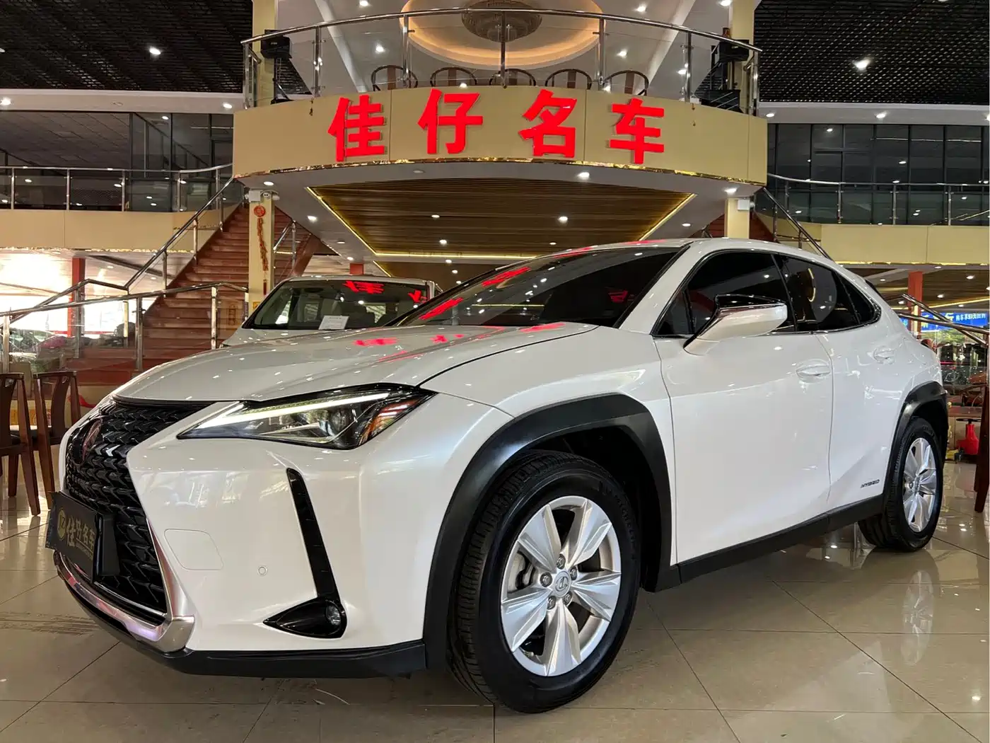 Lexus UX 2019 — пригон из Китая