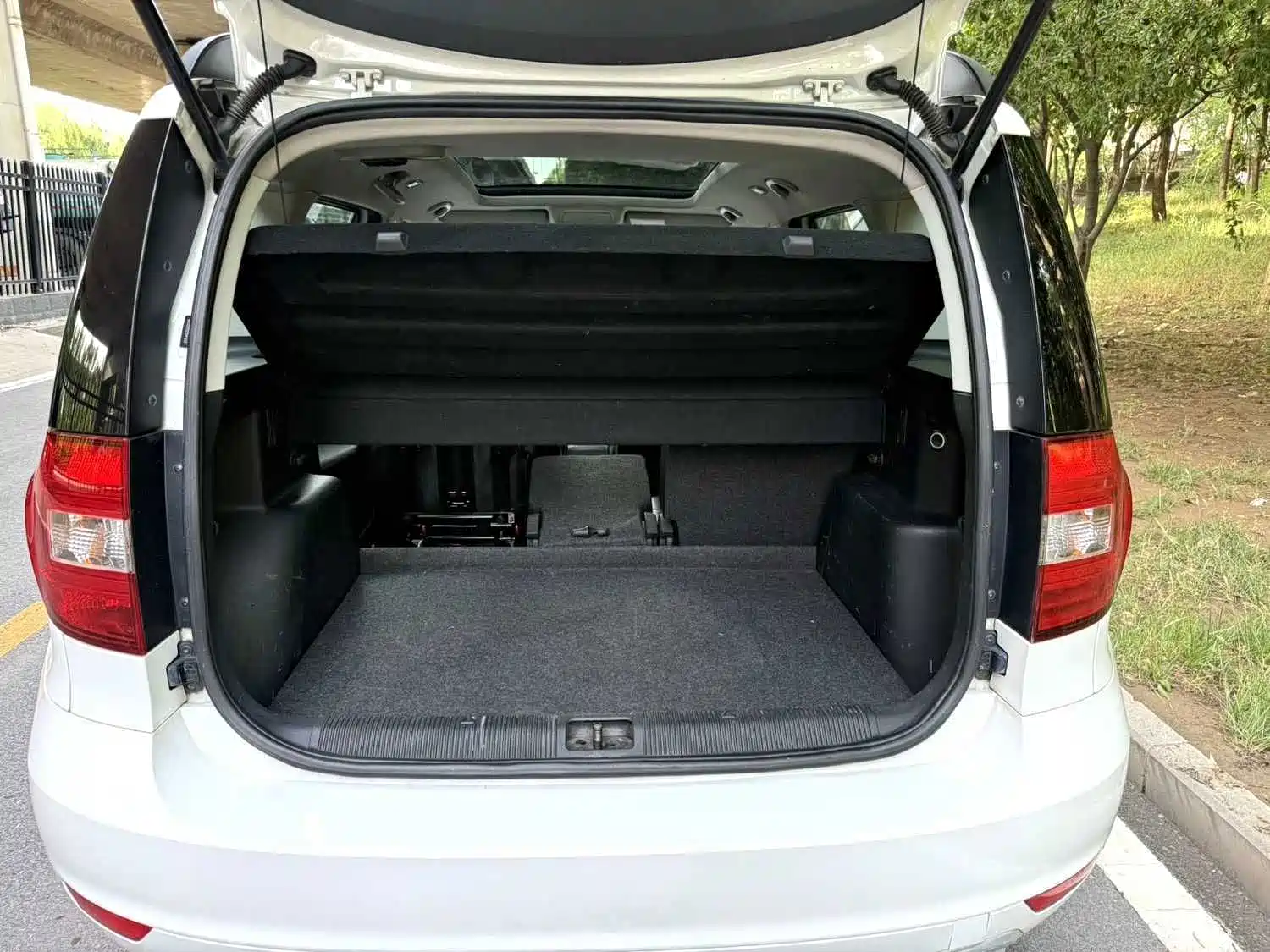 Photo 6 - Škoda Yeti