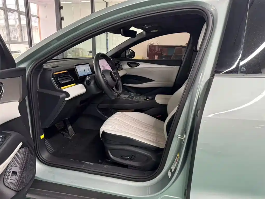 BYD SEAL 06 NEW ENERGY