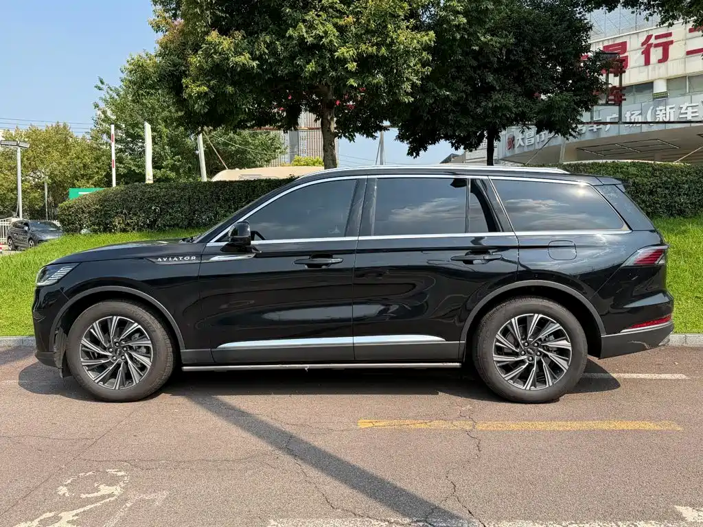Lincoln Aviator 2024 2024 3.0T V6 AWD Elegance Edition 6-Seater