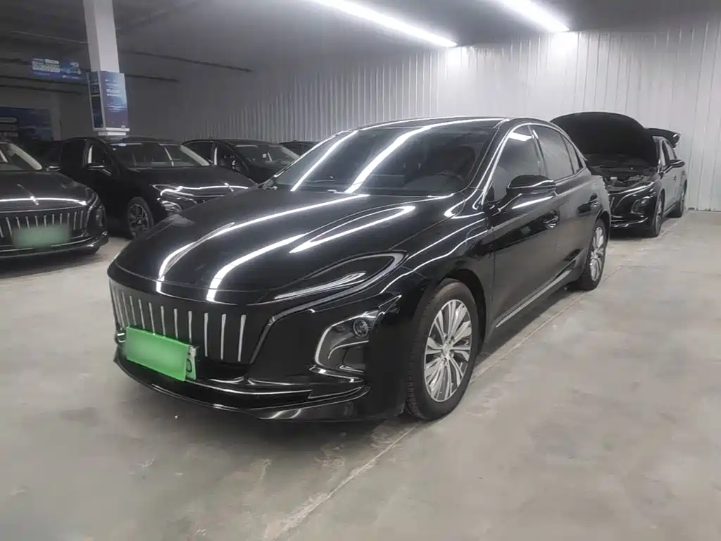 Hongqi E-QM5 2023 — пригон из Китая
