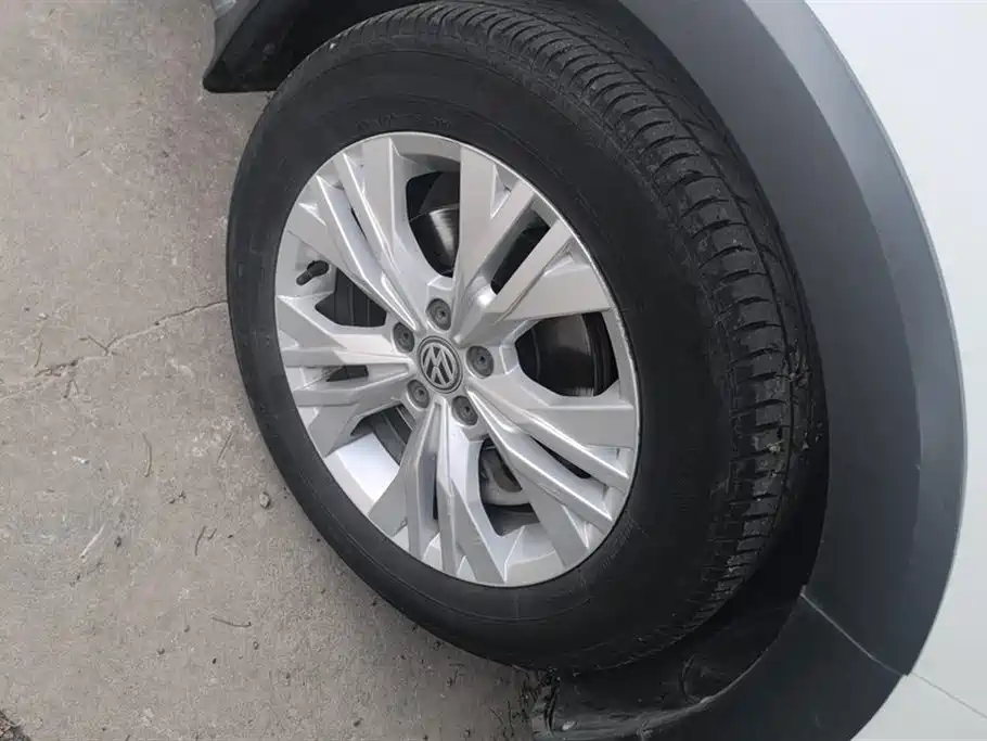 Volkswagen C-TREK 2017 230TSI DSG Luxury фото 6