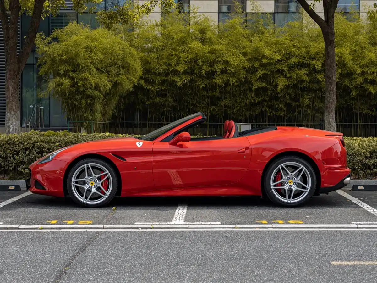 Ferrari California T 2015 3.9T Standard фото 7