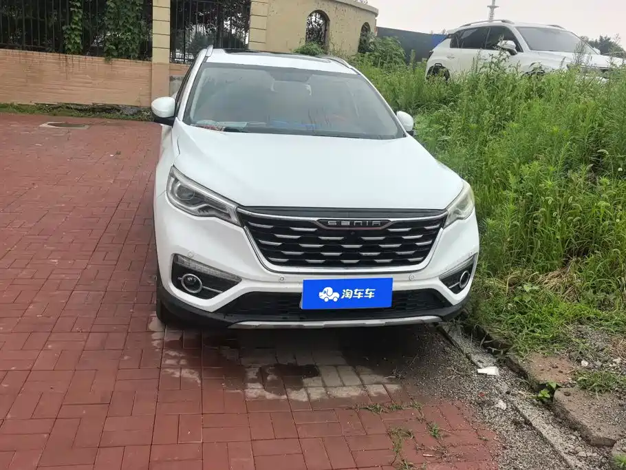 FAW Senya R9 2019 2018 Model 1.2T Manual Premium Smart Joy Edition