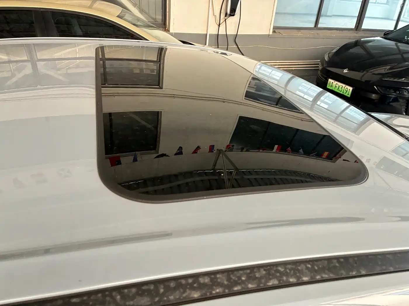 Geely Galaxy Galaxy L6 2025 EM-i 140km Explorer+ Edition фото 15