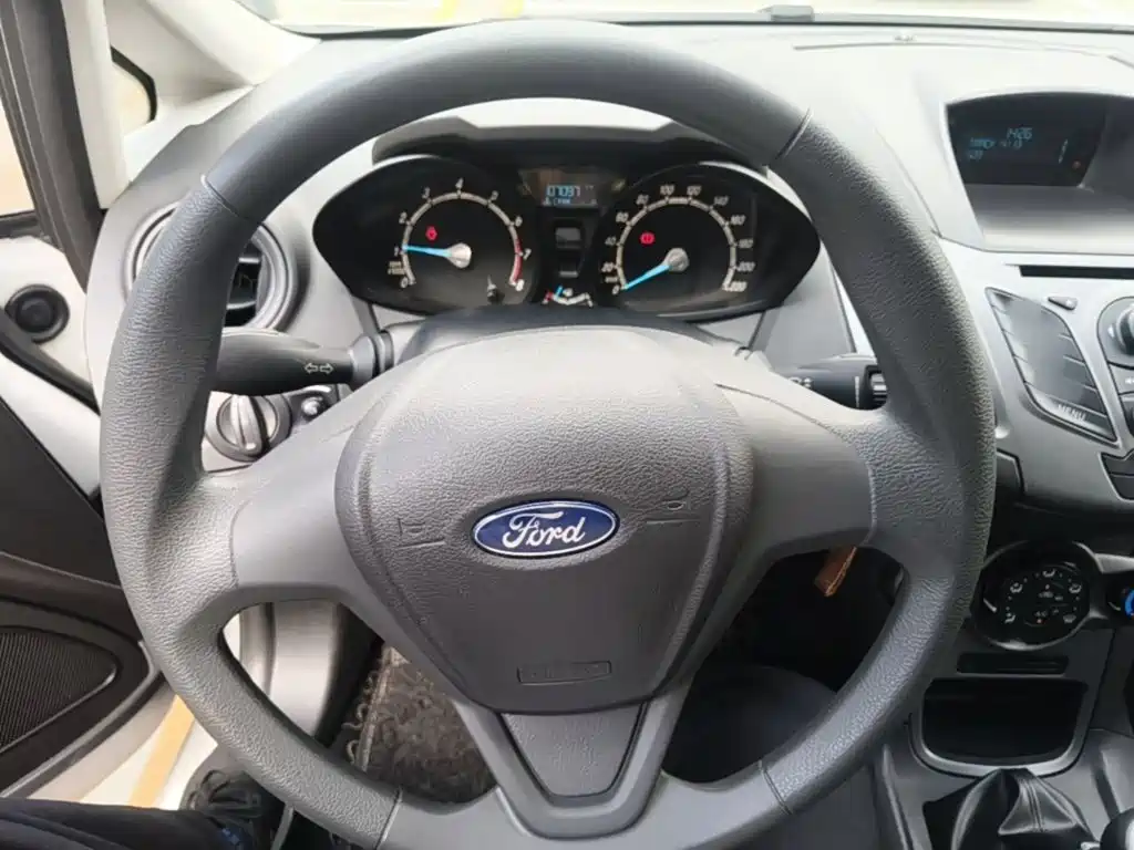 Ford Fiesta 2014 2013 Hatchback 1.5L Manual Trend