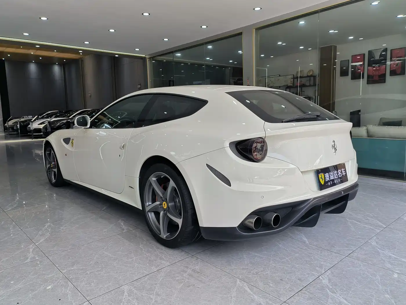 Ferrari FF 2012 6.3L V12 фото 16