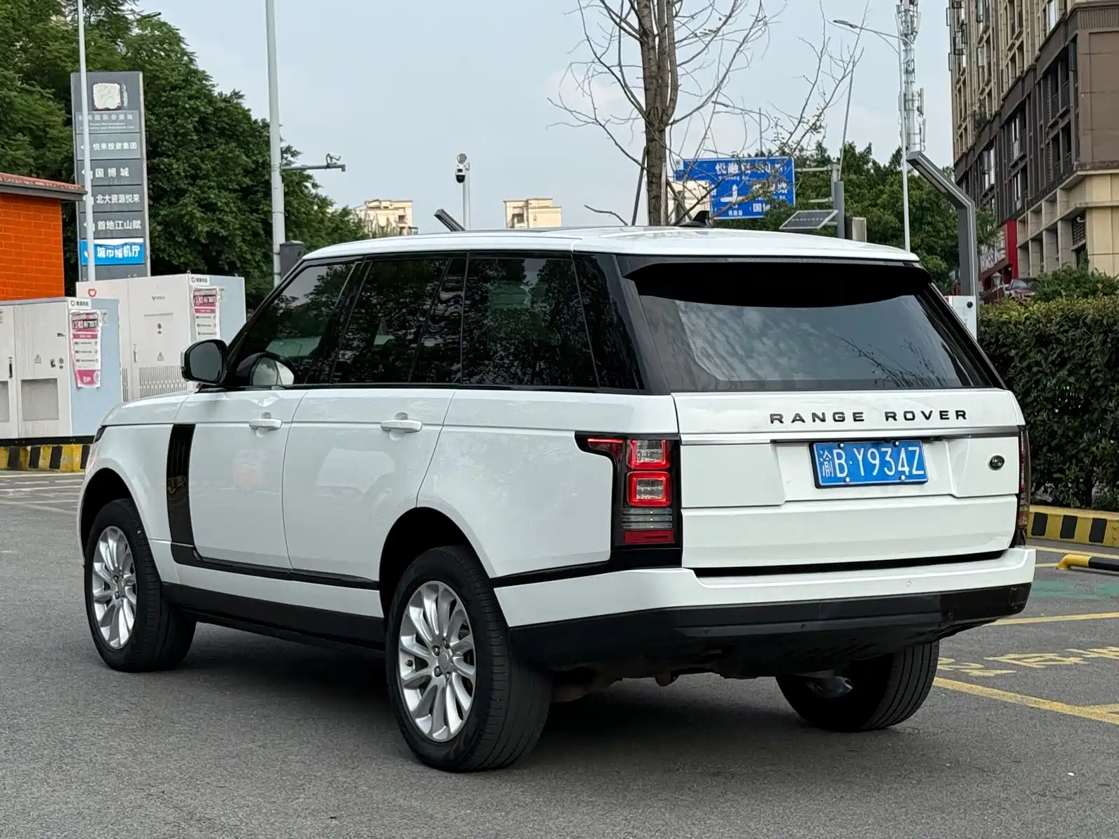 Фото 3 - Land Rover Range Rover