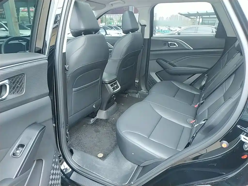 Haval Xiaolong MAX 2023 1.5L Hi4 105 4WD Pilot Edition фото 17