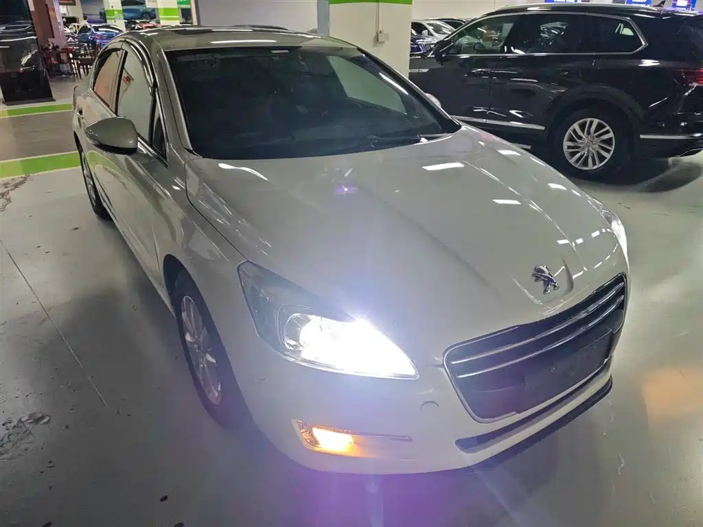 Peugeot 508 2012 2.0L Automatic Sunroof Classic Edition фото 22