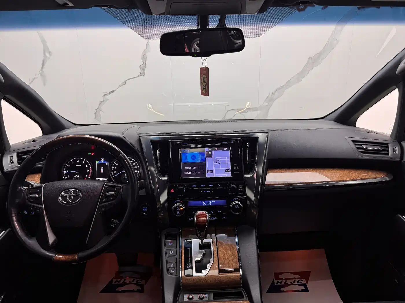 Toyota Alphard 2015 3.5L Premium Edition фото 20
