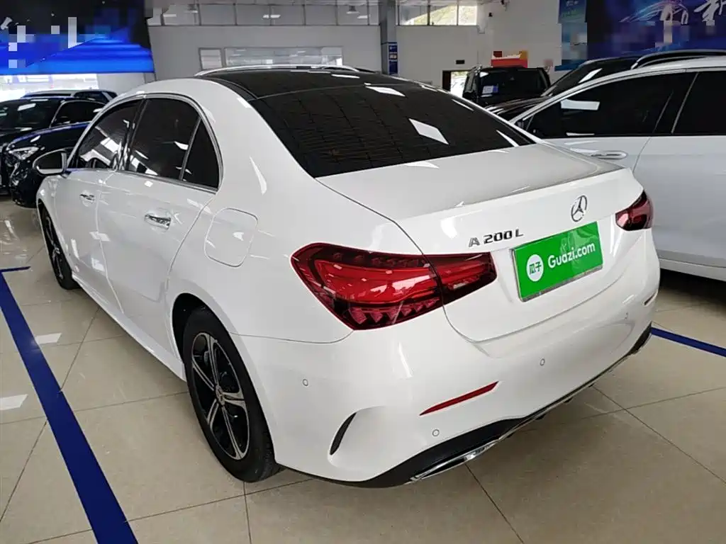 Mercedes-Benz A-Class 2024 Facelift A 200 L Fashion фото 5