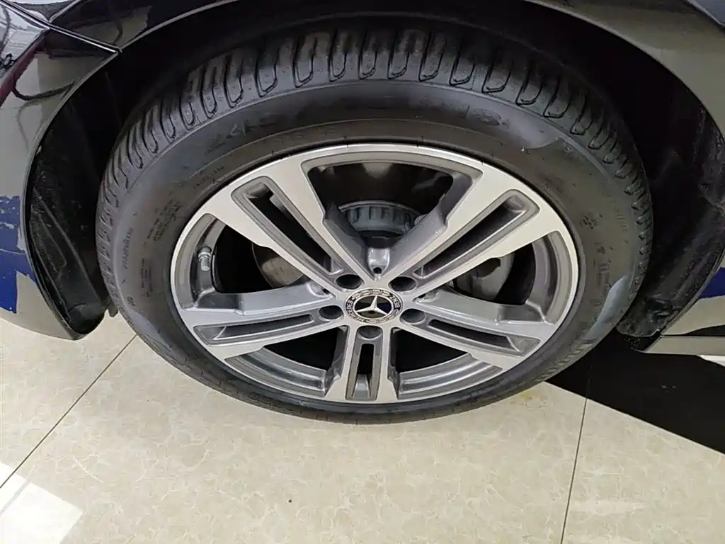Mercedes-Benz E-Class 2022 E 260 L Sport фото 23