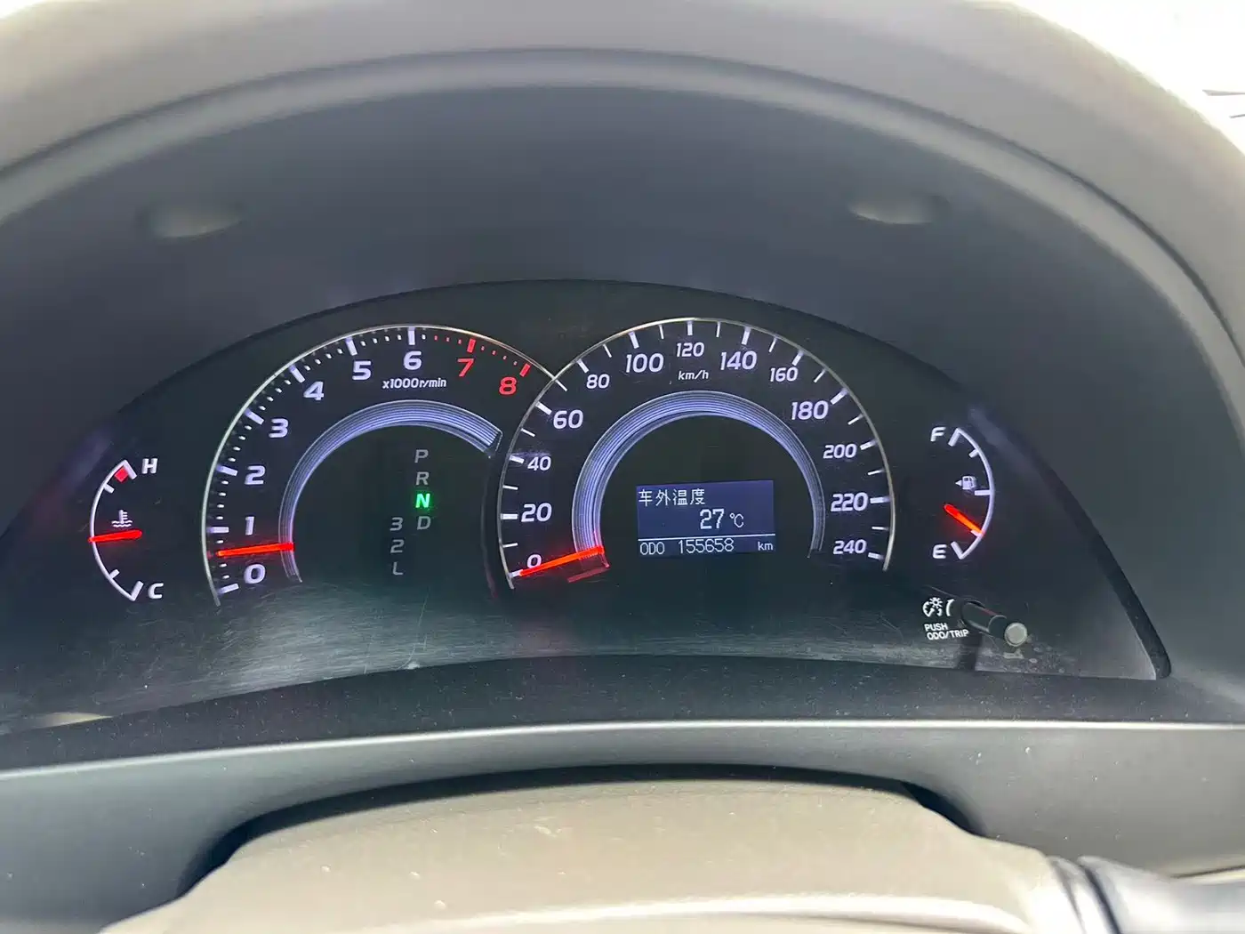 Toyota Camry 2013 200G Classic Luxury Edition фото 15