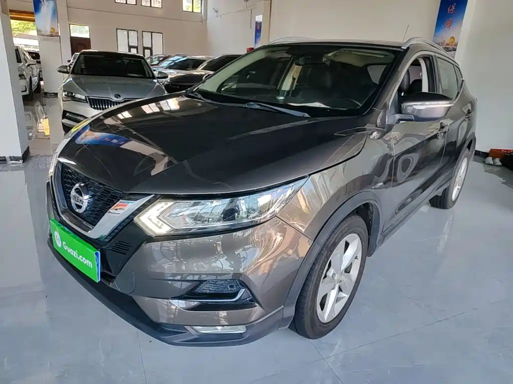 Photo 2 - Nissan Qashqai