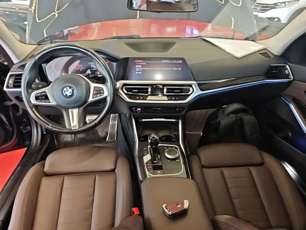 BMW 3-SERIES