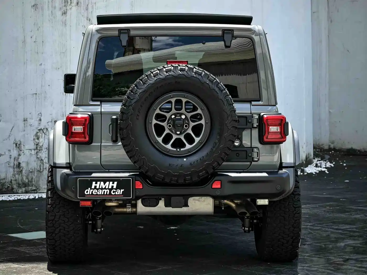 Photo 4 - Jeep Wrangler