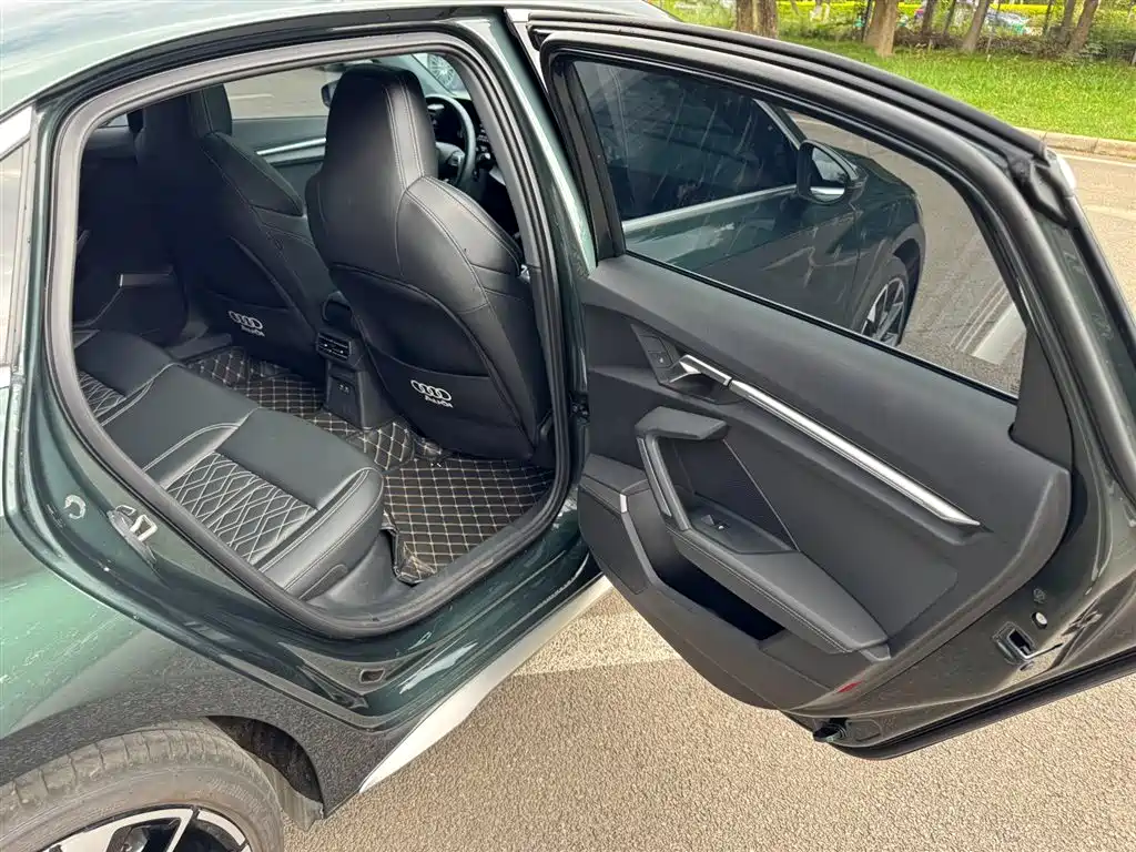 Audi A3 2025 A3L Limousine 35TFSI Flying Premium фото 25