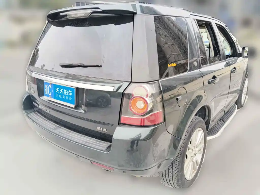 Photo 2 - Land Rover Freelander 2