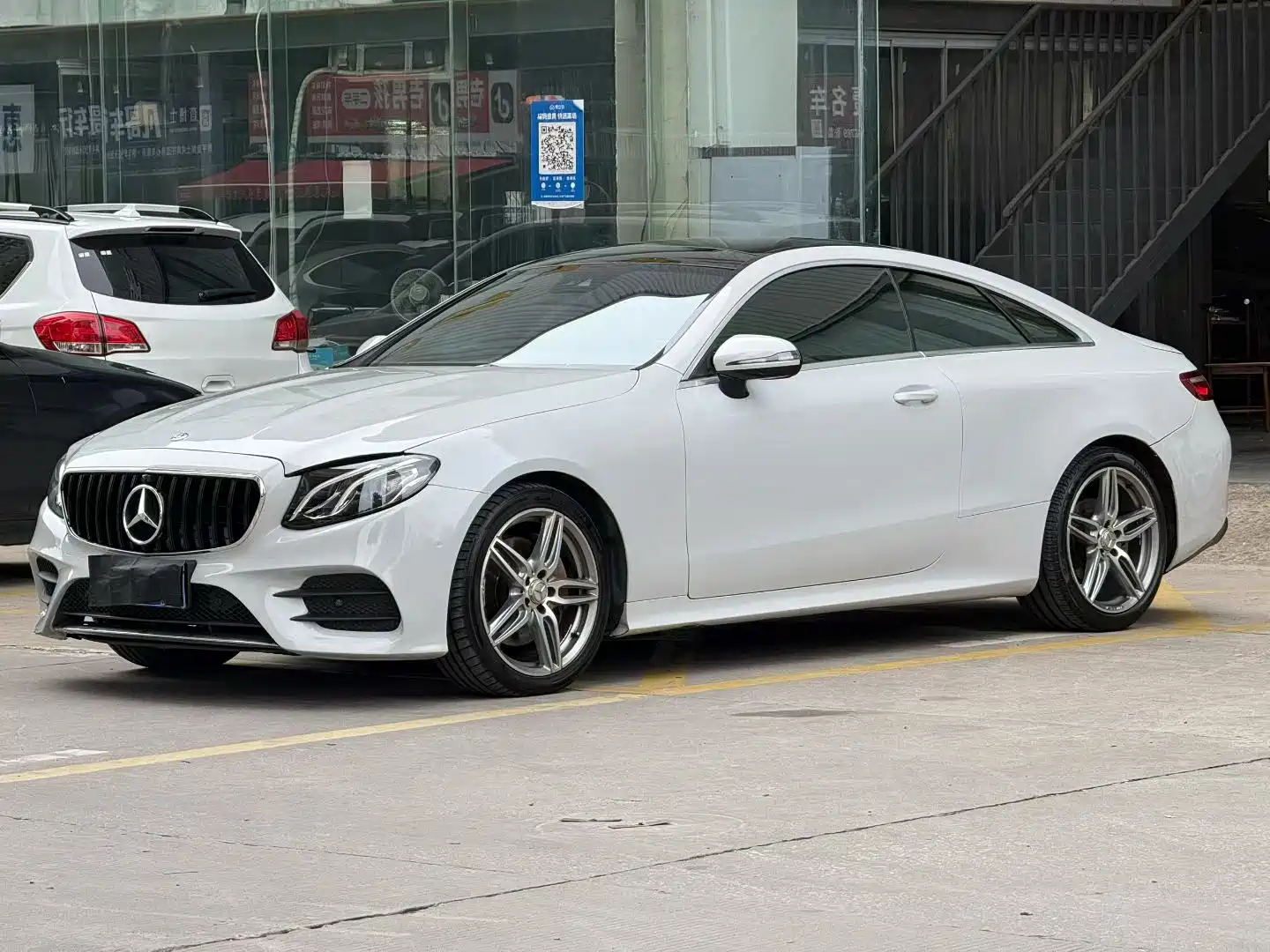 Фото 1 - Mercedes-Benz E-Class (Import)