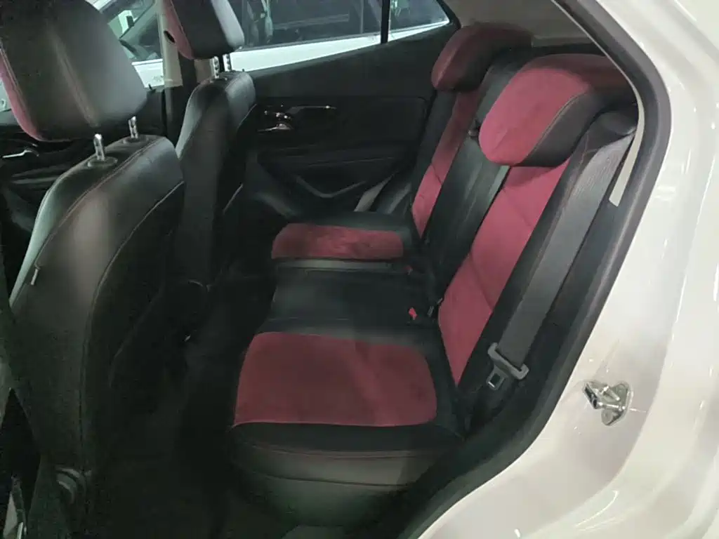 Фото 17 - Buick Encore
