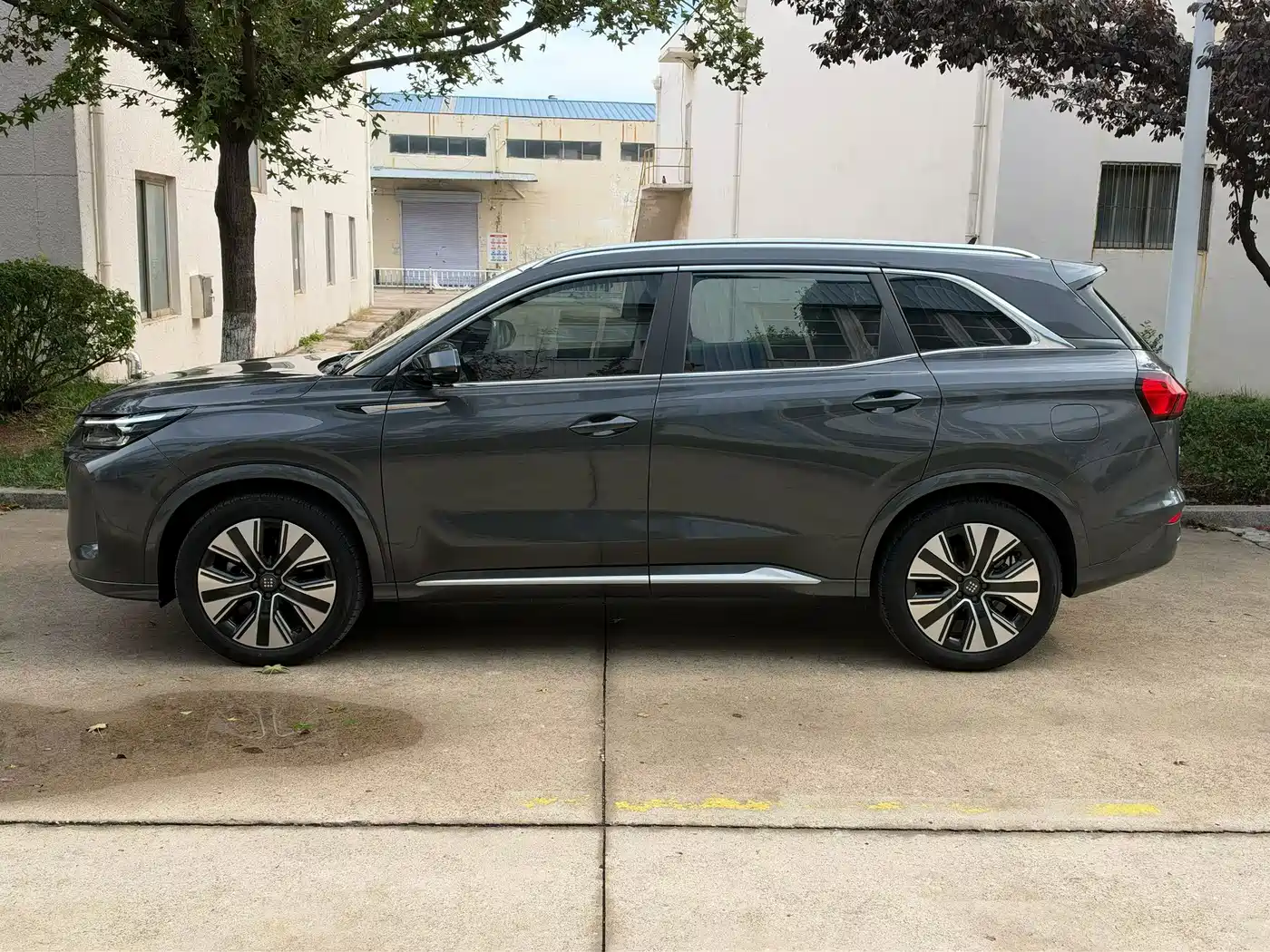 Landian E5 PLUS 2025 2026 165km Long Range First Edition Ultra 7-Seater