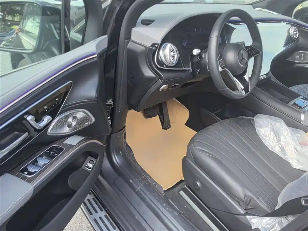 Mercedes-Benz EQS 2025 Model 500 4MATIC фото 16