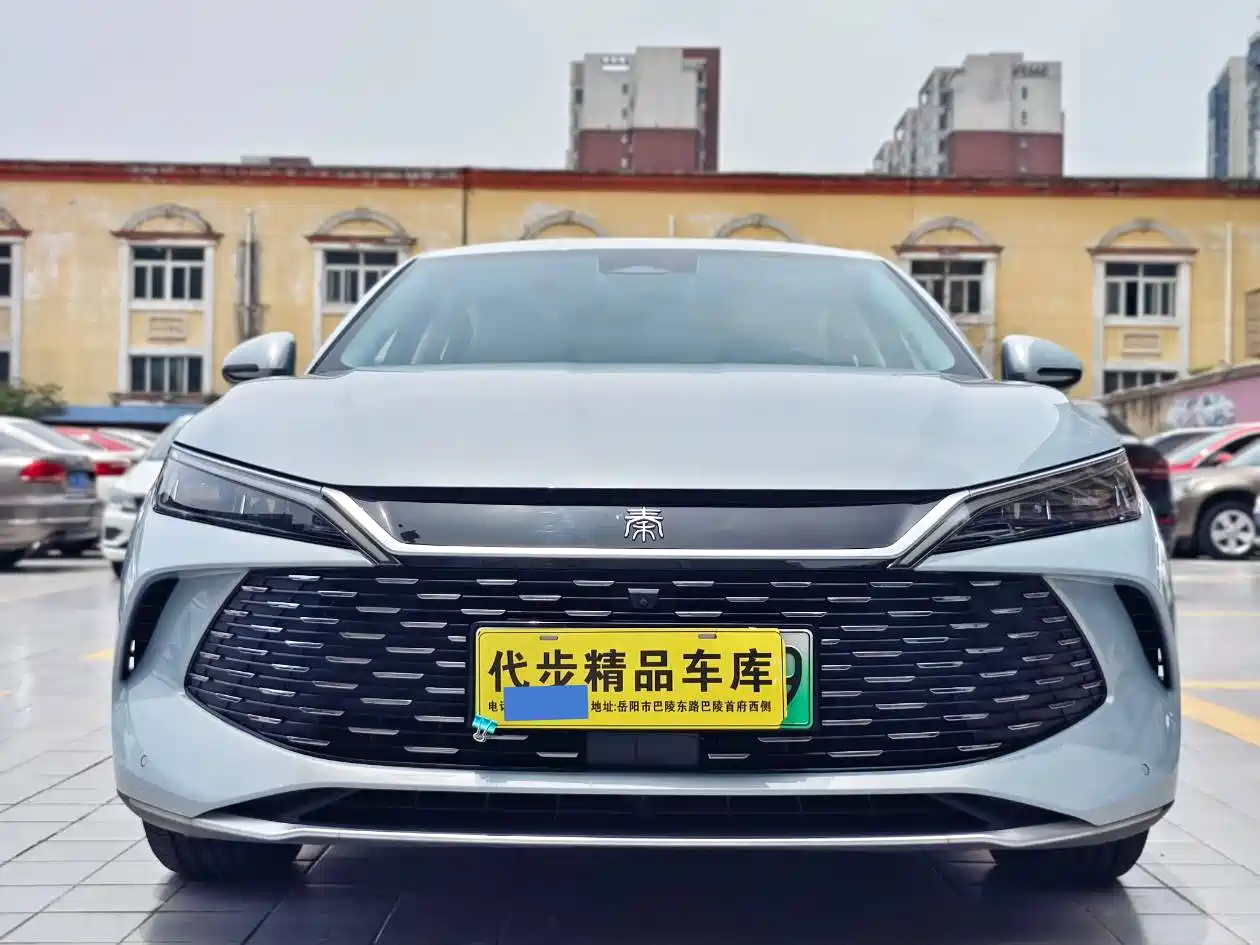 BYD Qin L 2024 DM-i 120KM Superior Edition фото 2