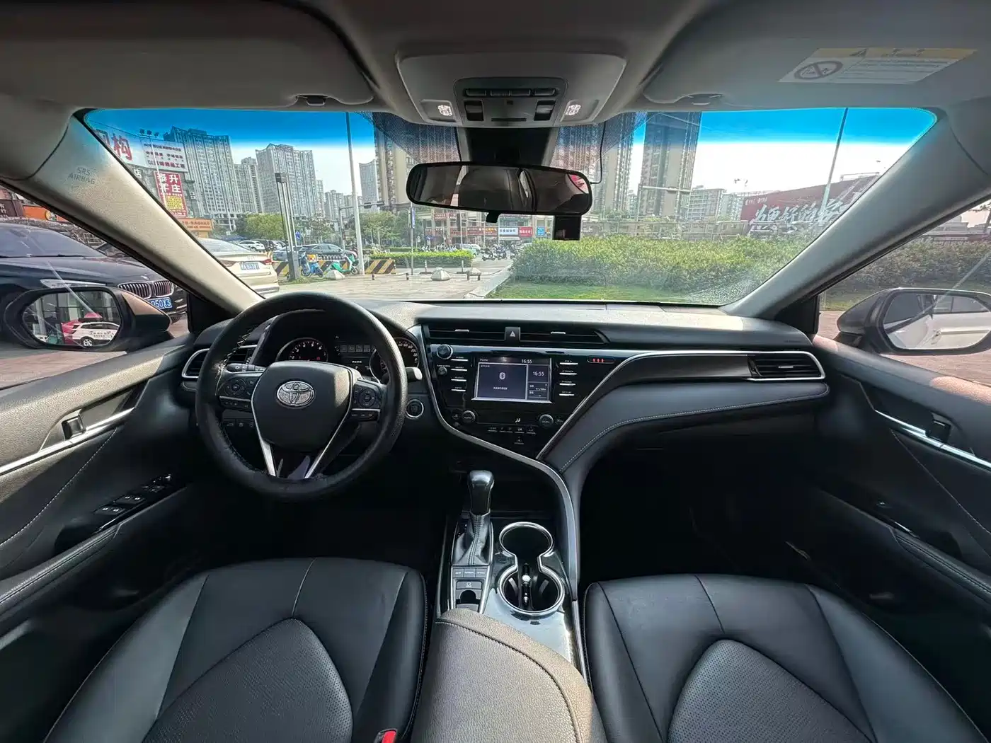 Toyota Camry 2018 2.5S Trend Edition фото 21