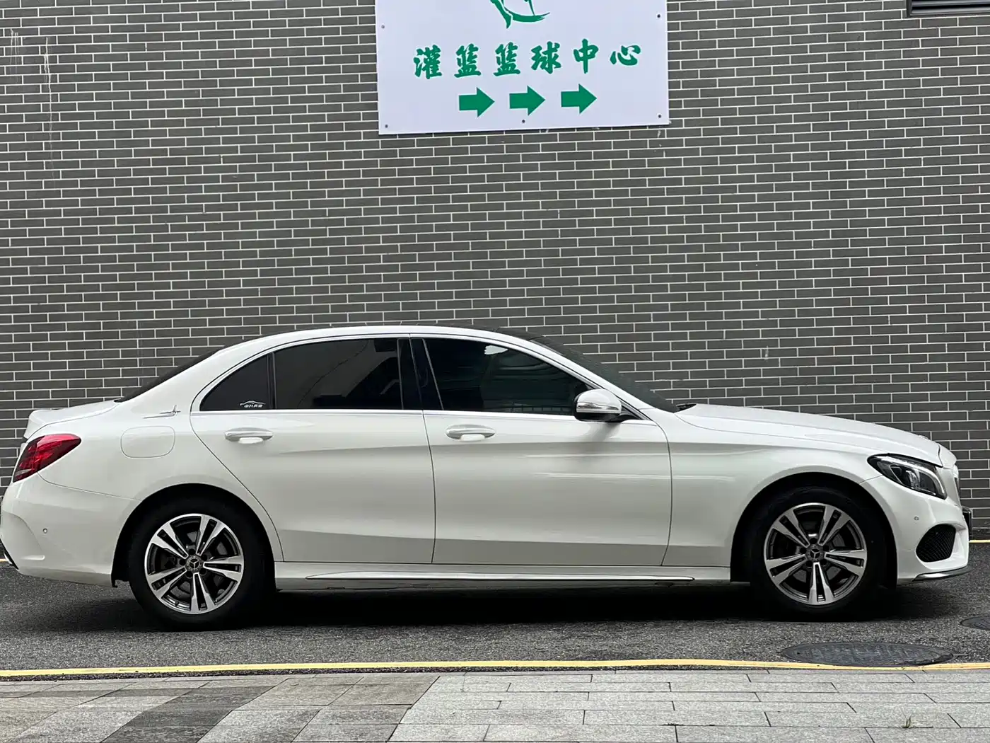 Mercedes-Benz C-Class 2018 C 200 L Sport Edition фото 4
